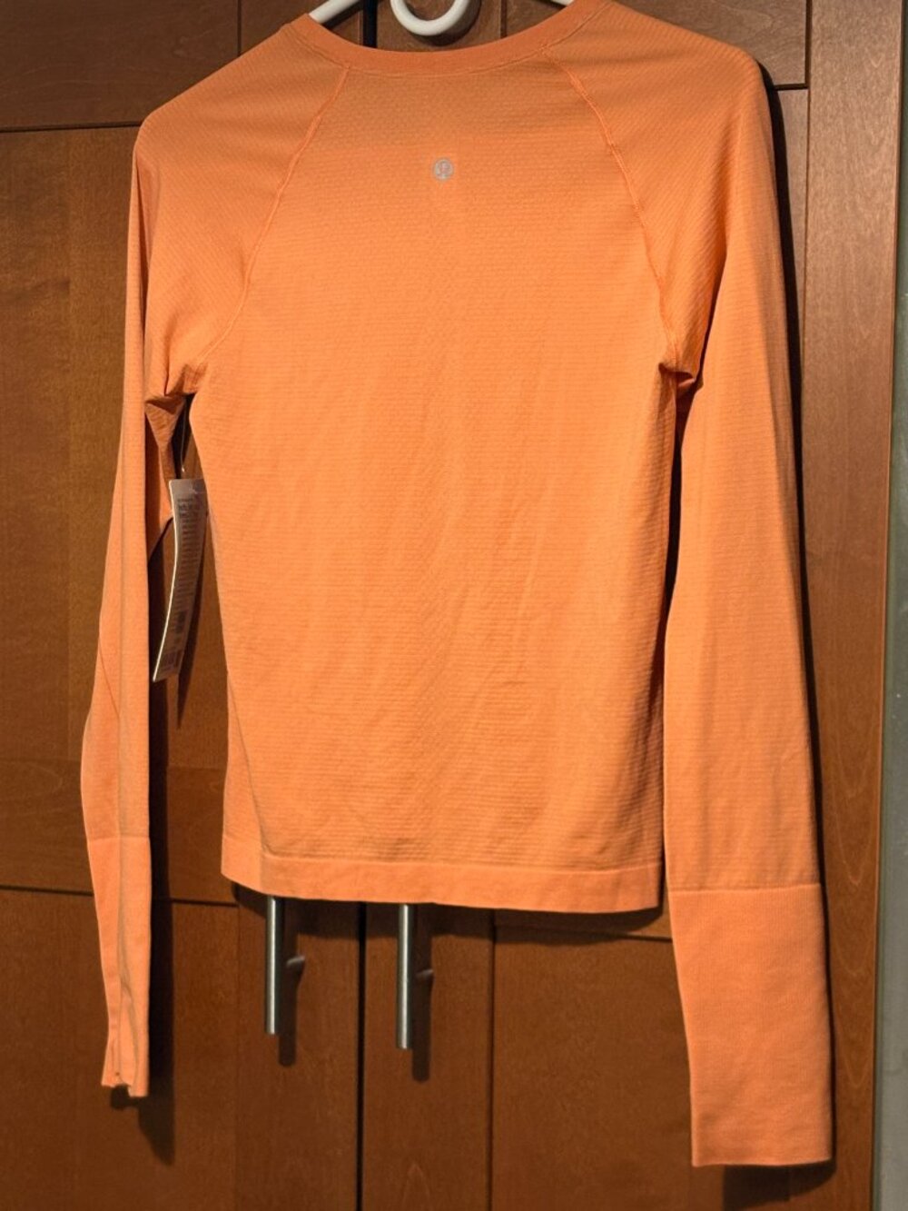 NWT Lululemon Swiftly Tech LS Shirt 2.0 *Race Sz 6 Coral Orange $86 - Picture 4 of 4